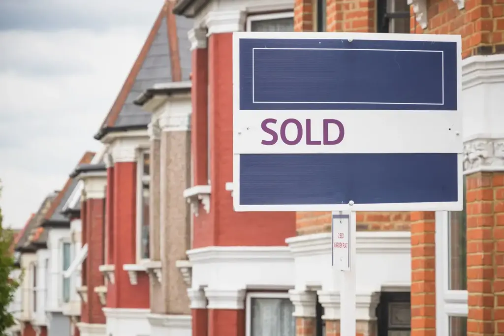 How to sell a house with asbestos
